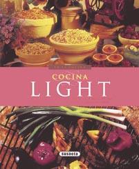 COCINA LIGHT | 9788430567867 | SUSAETA, EQUIPO | Llibreria Geli - Llibreria Online de Girona - Comprar llibres en català i castellà