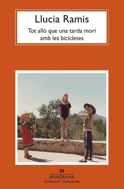 TOT ALLÒ QUE UNA TARDA MORÍ AMB LES BICICLETES | 9788433961327 | RAMIS, LLUCIA | Llibreria Geli - Llibreria Online de Girona - Comprar llibres en català i castellà