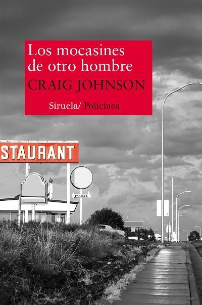 LOS MOCASINES DE OTRO HOMBRE | 9788416280445 | JOHNSON,CRAIG | Llibreria Geli - Llibreria Online de Girona - Comprar llibres en català i castellà